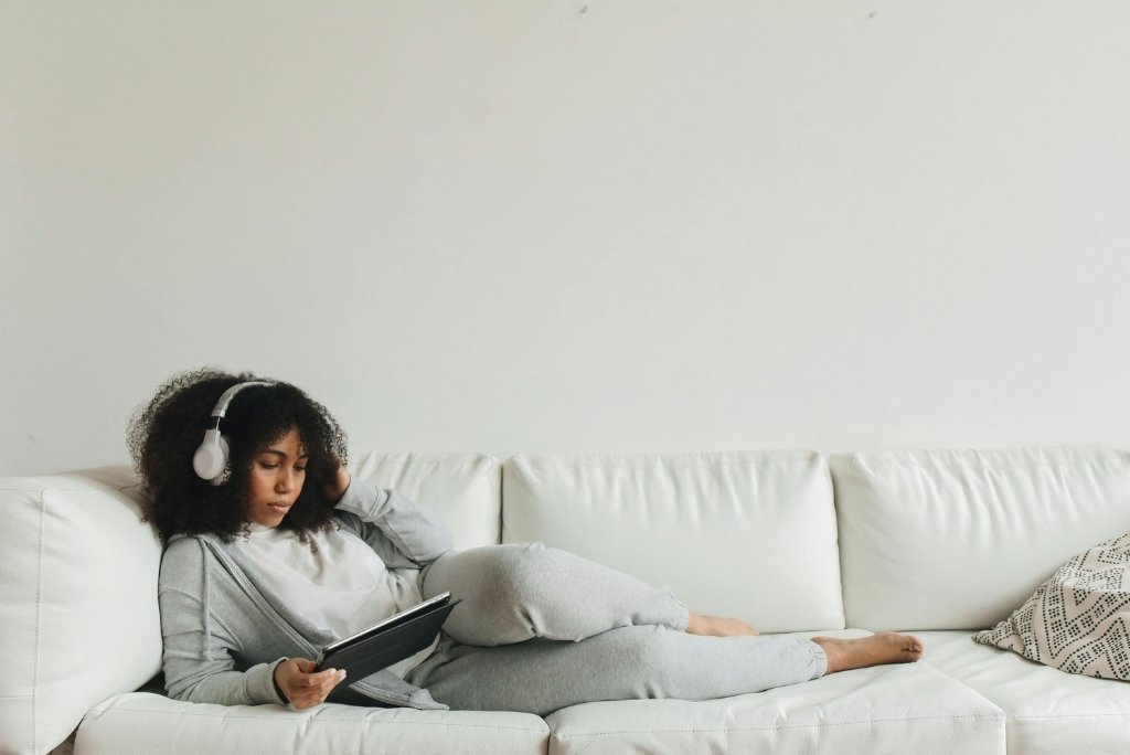 10 Non-Traditional Christmas Songs to Add to Your Playlist-She Meets Christ