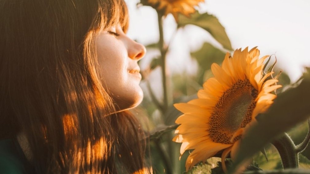 Do You Not Perceive the New-She Meets Christ